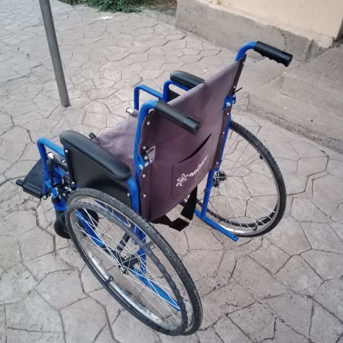 Коляска для инвалидов