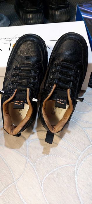 Кроссовки 29 размер.Туфли.