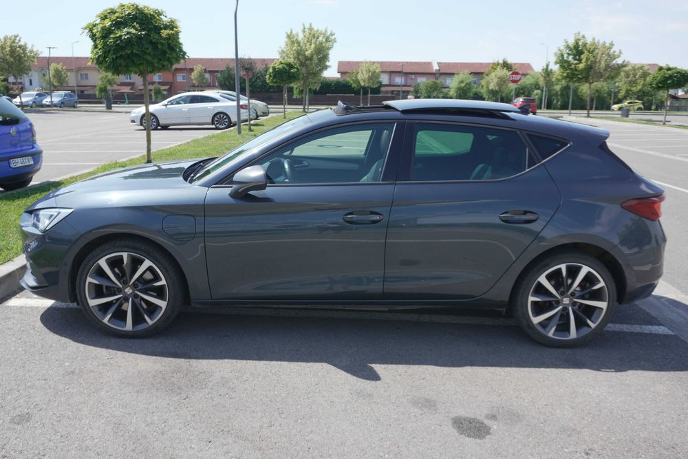 Seat Leon identic Cupra Leon 1.4 e-Hybrid DSG FR plug-in hibrid la comanda FULL EXTRA sanatate baterie 100%