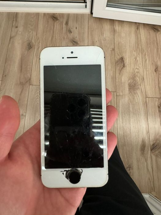 Продаётся iphone 5s 32gb
