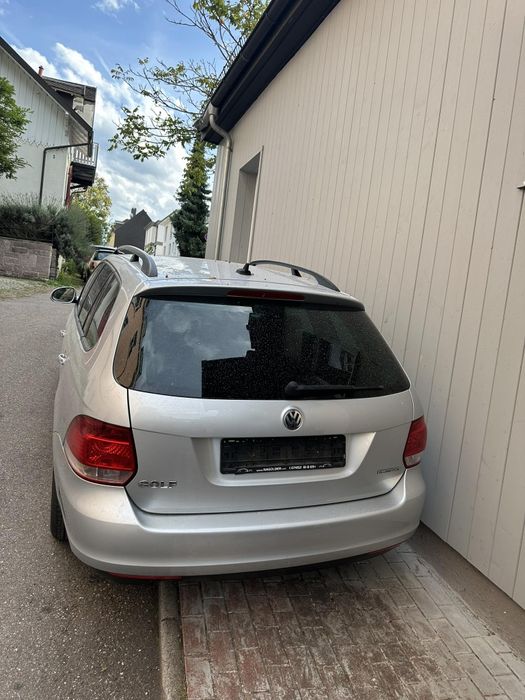 Vând Golf 5 Break 2099