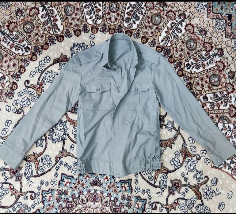 Продаётся военная форма: рубашки, кепка, кашне,