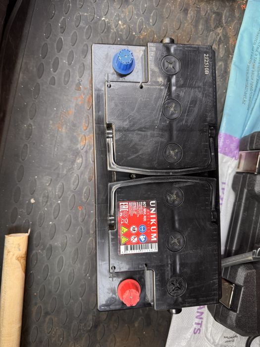 Продам аккумулятор 90