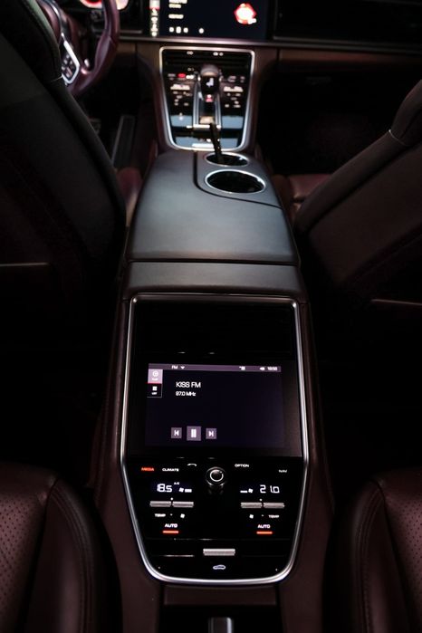 PORSCHE Panamera 2018 — imagine 2