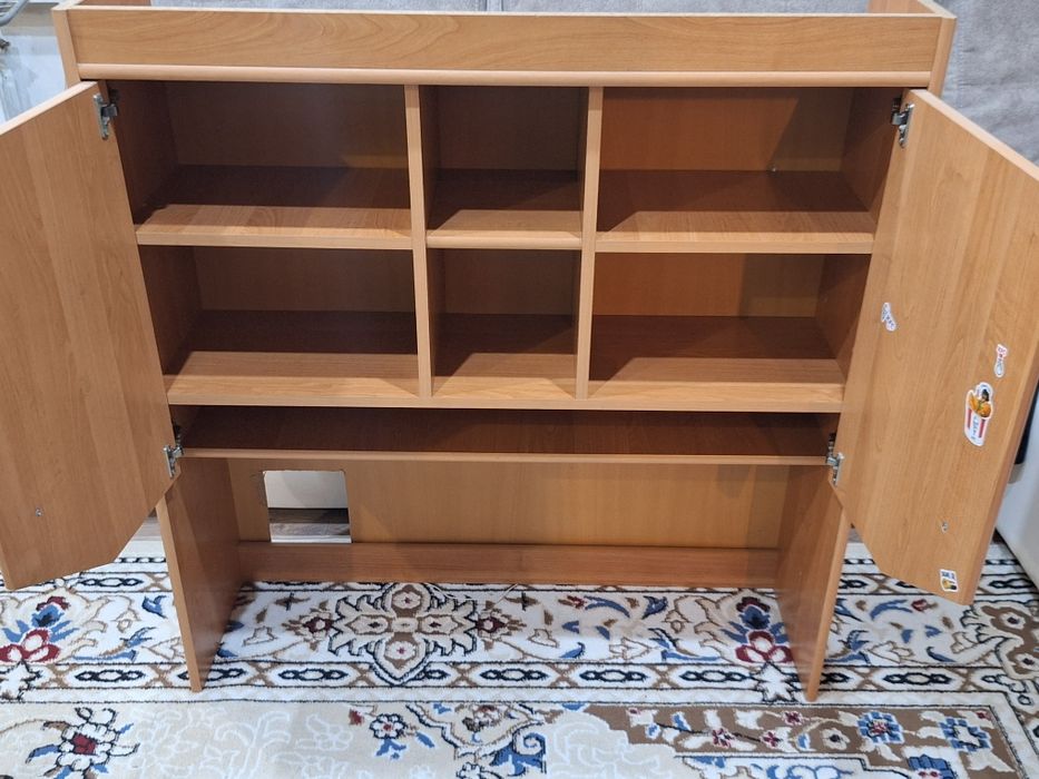 Стол со шкафчиками Б/У