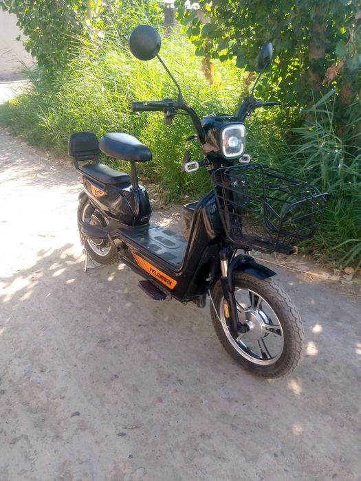 Skuter  sotiladi