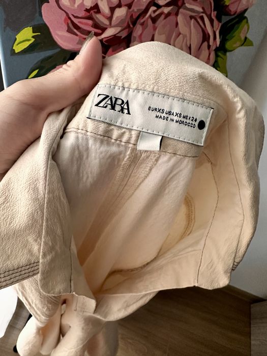 Rochie cu guler polo Zara