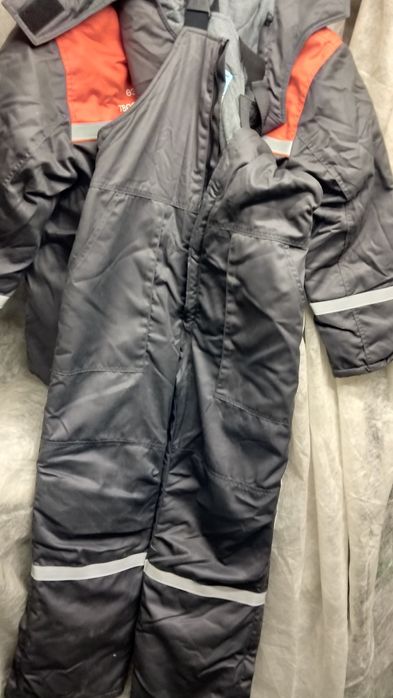 Зимний костюм комбинезон