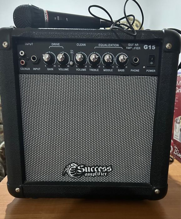 Продается электрогитара, комбоусилитель, тюнер.