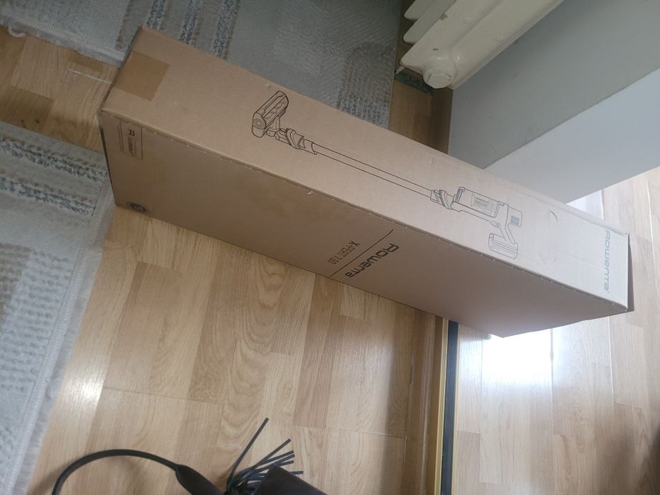 Vând aspirator fără sac