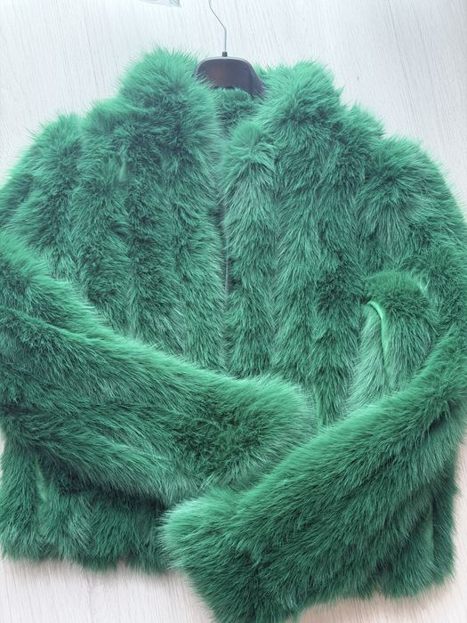 Тъмно зелено яке с косъм , размер М