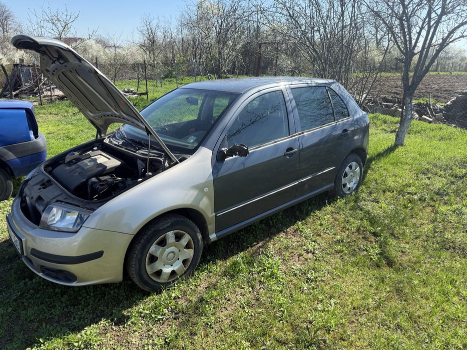 Dezmembrez Skoda Fabia 1.2 benzina 2006