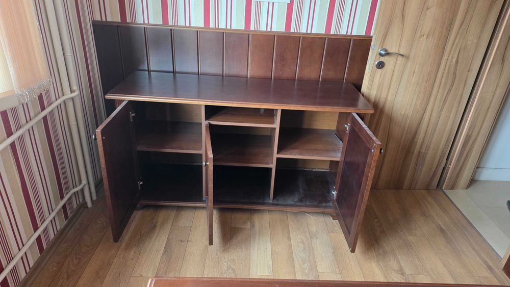 Мебели за офис/кабинет от масивна дървесина бюро, библиотека, шкаф