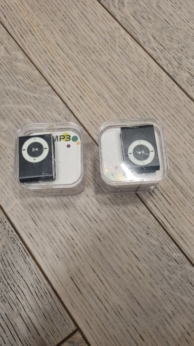 Телефон IPhone 4