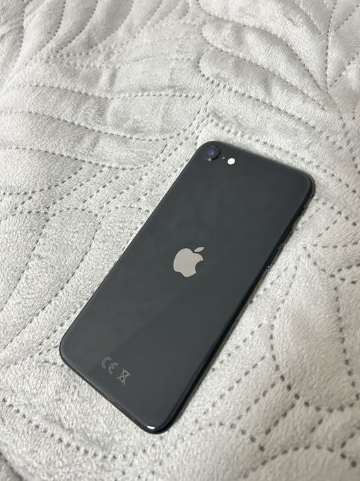 Айфон se 128gb в отличном состоянии