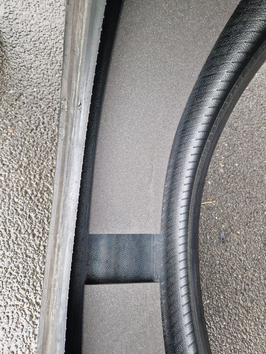 Anvelope Pirelli 265/40/22 !