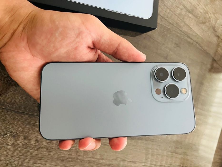 Продам срочно iphone 13 pro