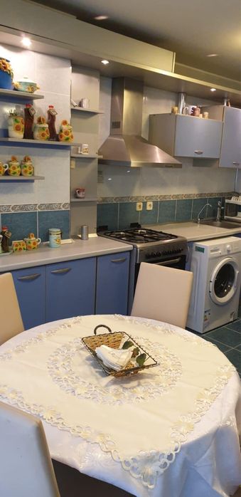 Vand Apartament cu 4 Camere