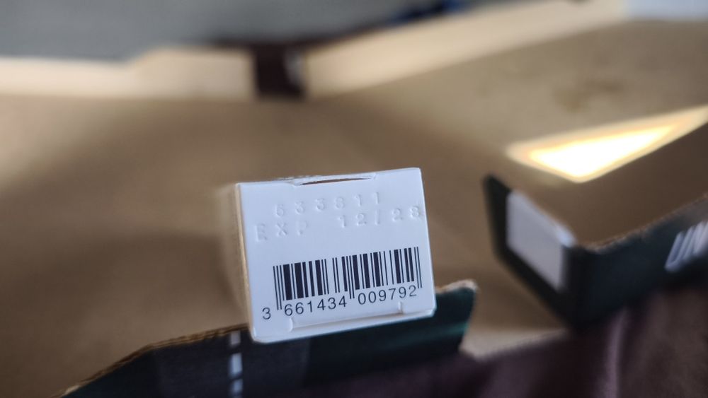 Uriage Depiderm-Contur de ochi