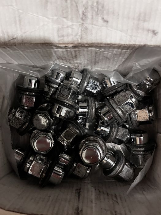 Гайки за джанти Toyota / Lexus