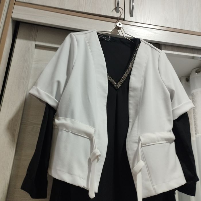 Почти новая белоснежная рубашка