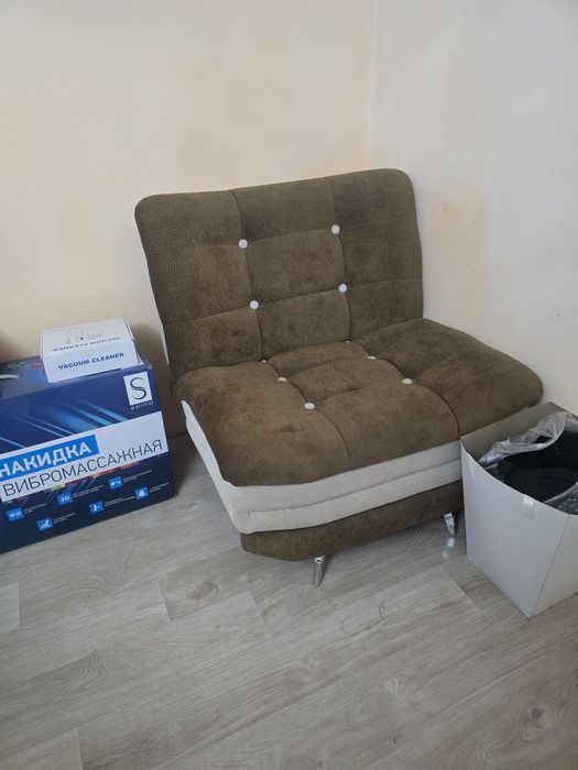 Продам диван и кресла