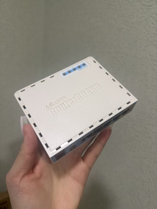 Маршрутизатор MikroTik hAP RB951Ui-2nD