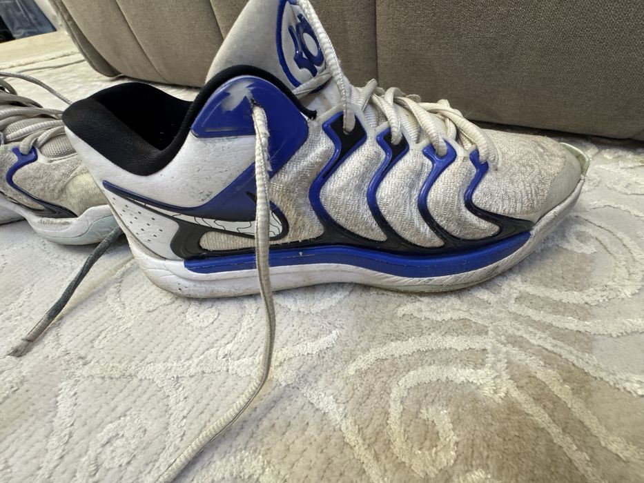 Баскетбольные кроссовки NIKE KD17