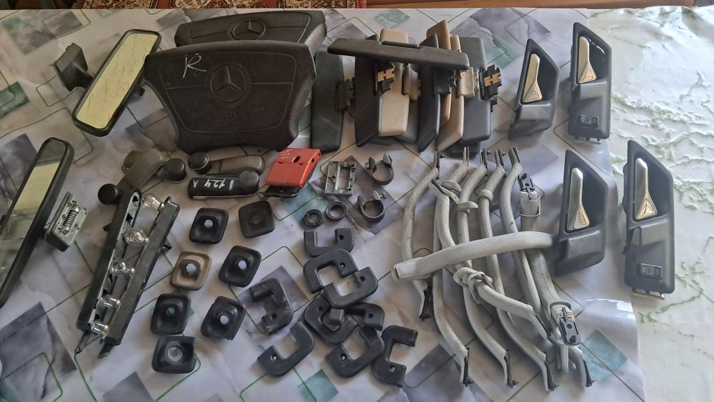 Замок багажника Мерс.124 ешка