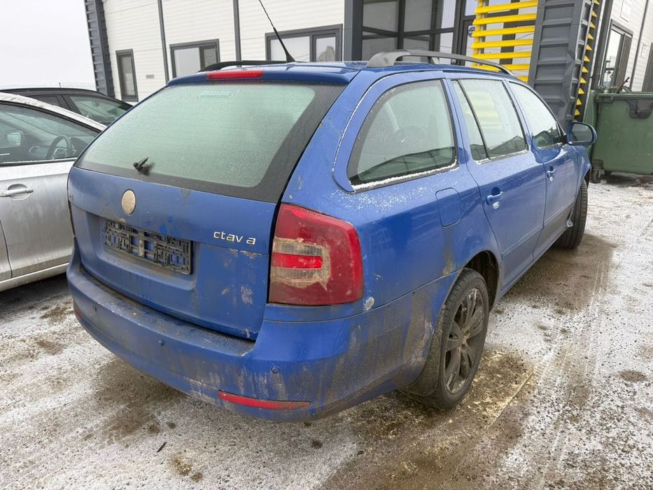 Dezmembrez / Dezmembrari / Piese / Accesorii Skoda octavia 2 fl 2009 1.9 BXE albastra