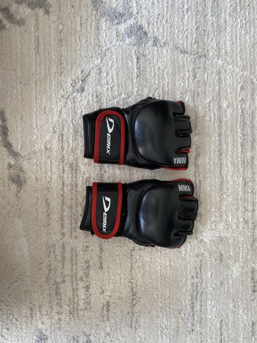 Перчатки Demix mma
