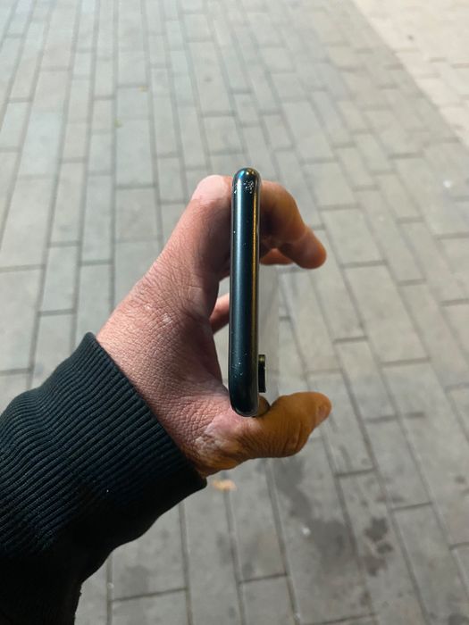 Iphone xr айфонн
