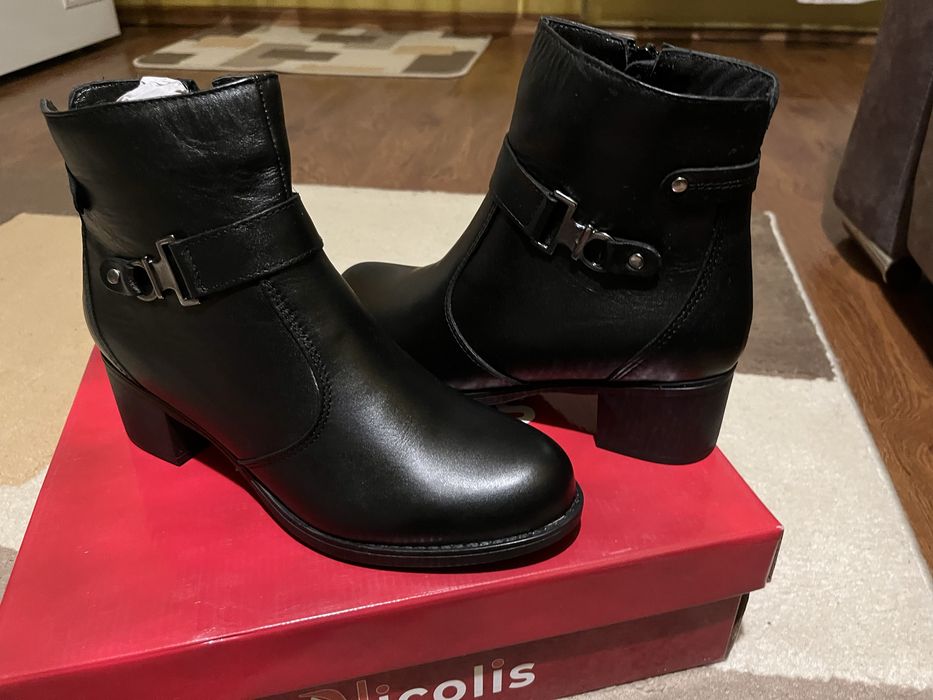 Ghete ( botine ) Nicolis 38
