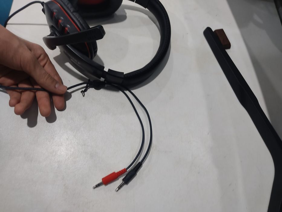 Продается наушники игровые