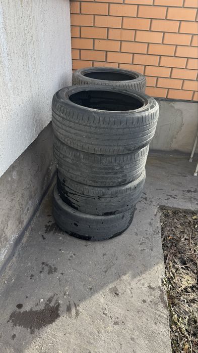 Шины летние 235/45/18