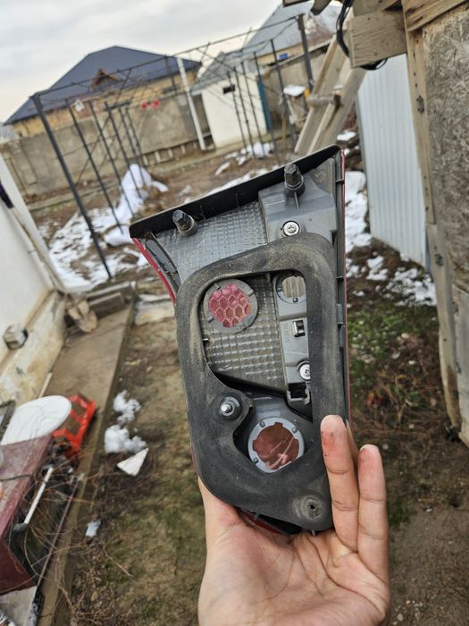 Задний стоп и фара Kia rio 3