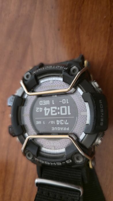 Часы Casio Rangeman GPR B 1000