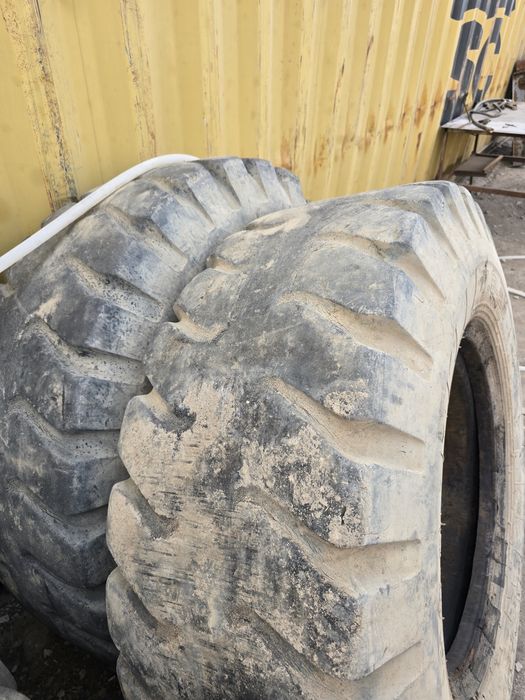 Резина на грейдер 17,5 R25