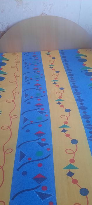 Продам кровать для спальни