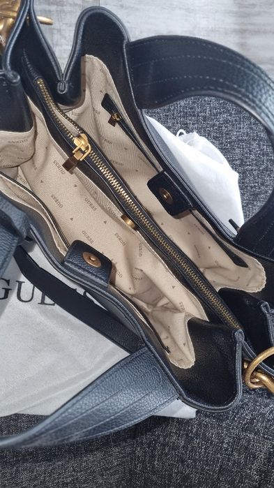 Geanta Guess noua