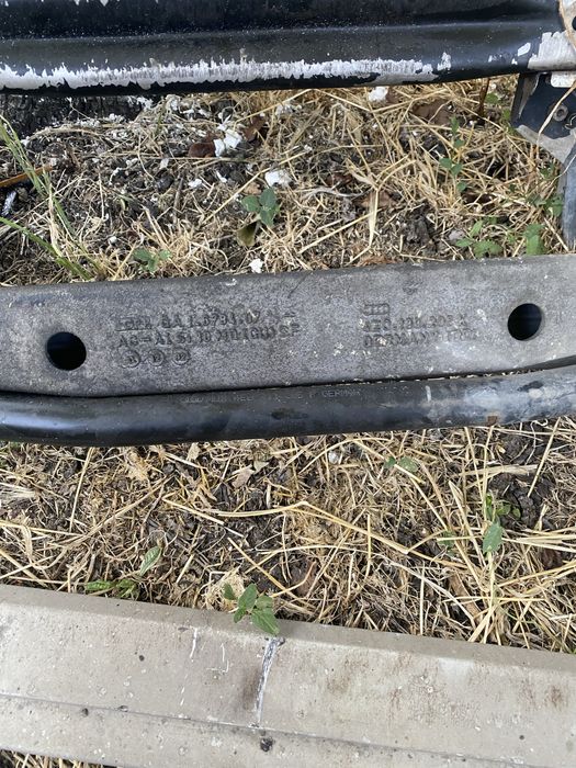 Преден мост/ стабилизираща щанга  Audi A8 D3 3.7