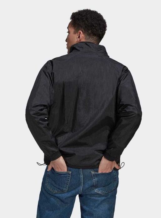 яке Adidas чисто ново