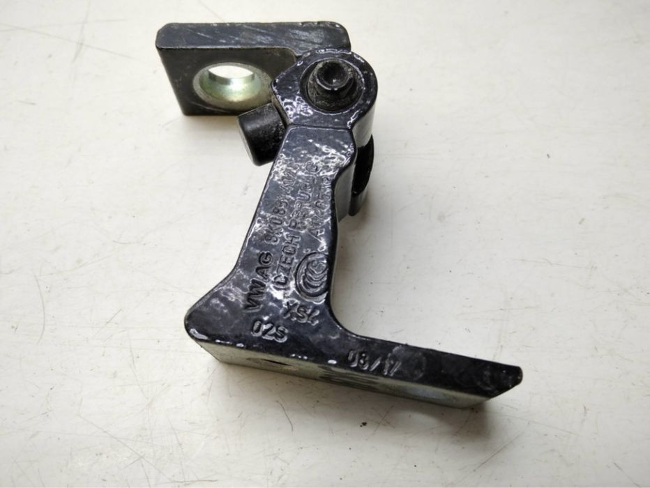 Петли дверные Skoda rapid