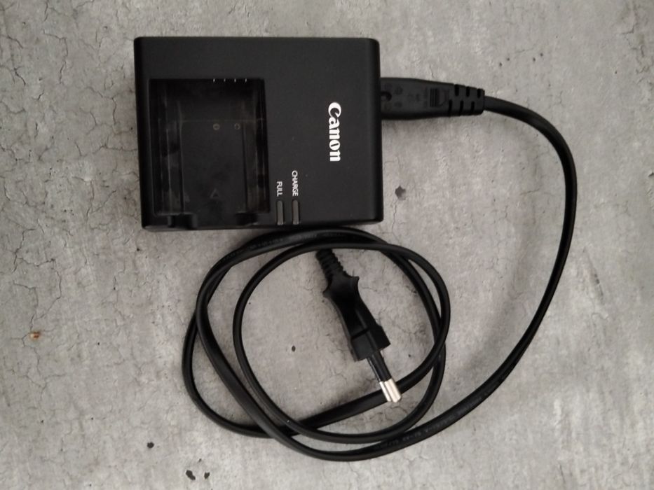 canon eos 1100 фотоаппарат