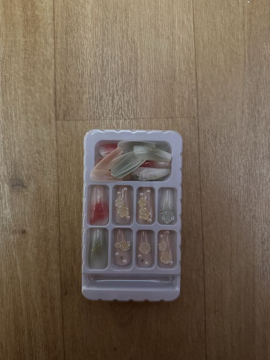 Накладные ногти