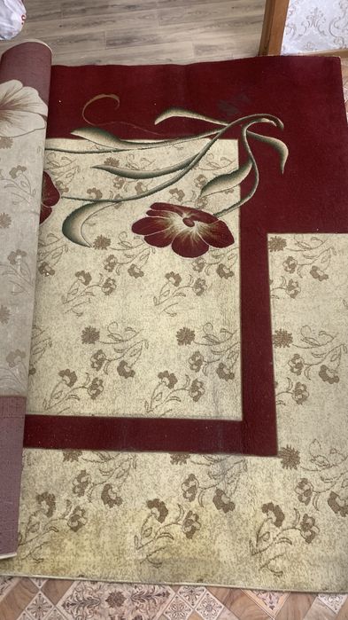 Ковер б/у продаем