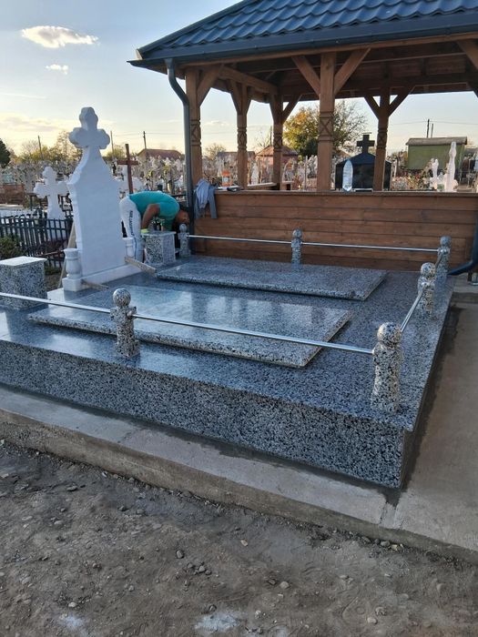 monumente funerare rezistente