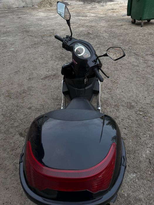 Продам скутер м8