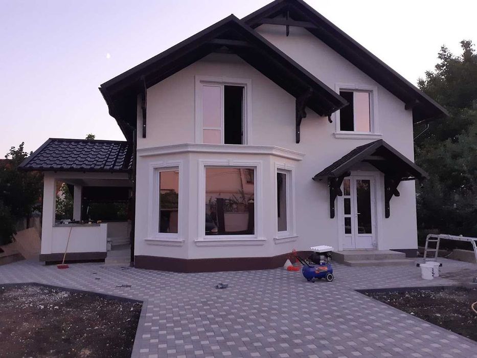 Elemente Decorative Coltare Cornise Ancadramente