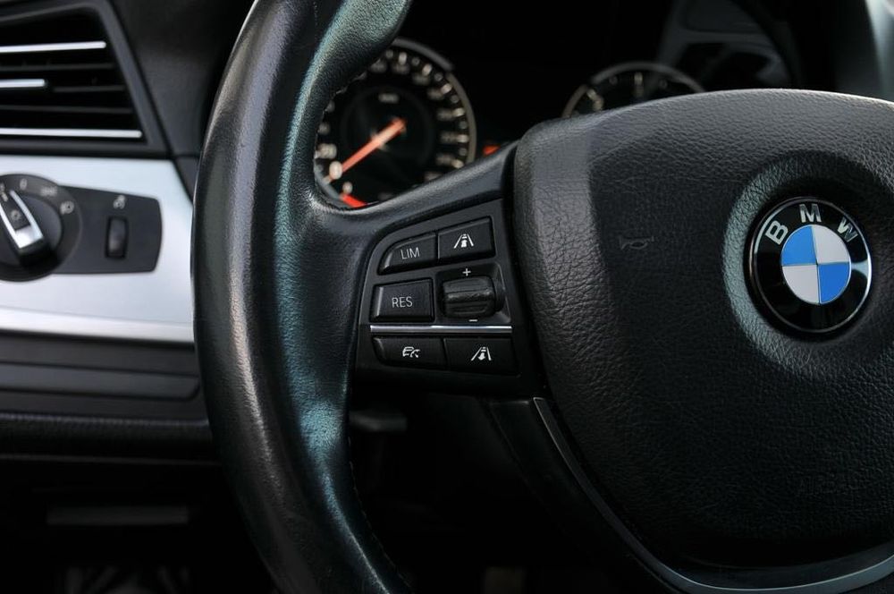 Bmw seria 5 520 Facelift - euro 6(fără AdBlue), 2 rânduri de jante